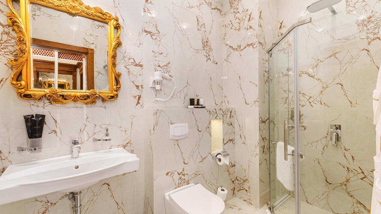 Gregory Boutique Hotel Kišiněv Exteriér fotografie Bathroom