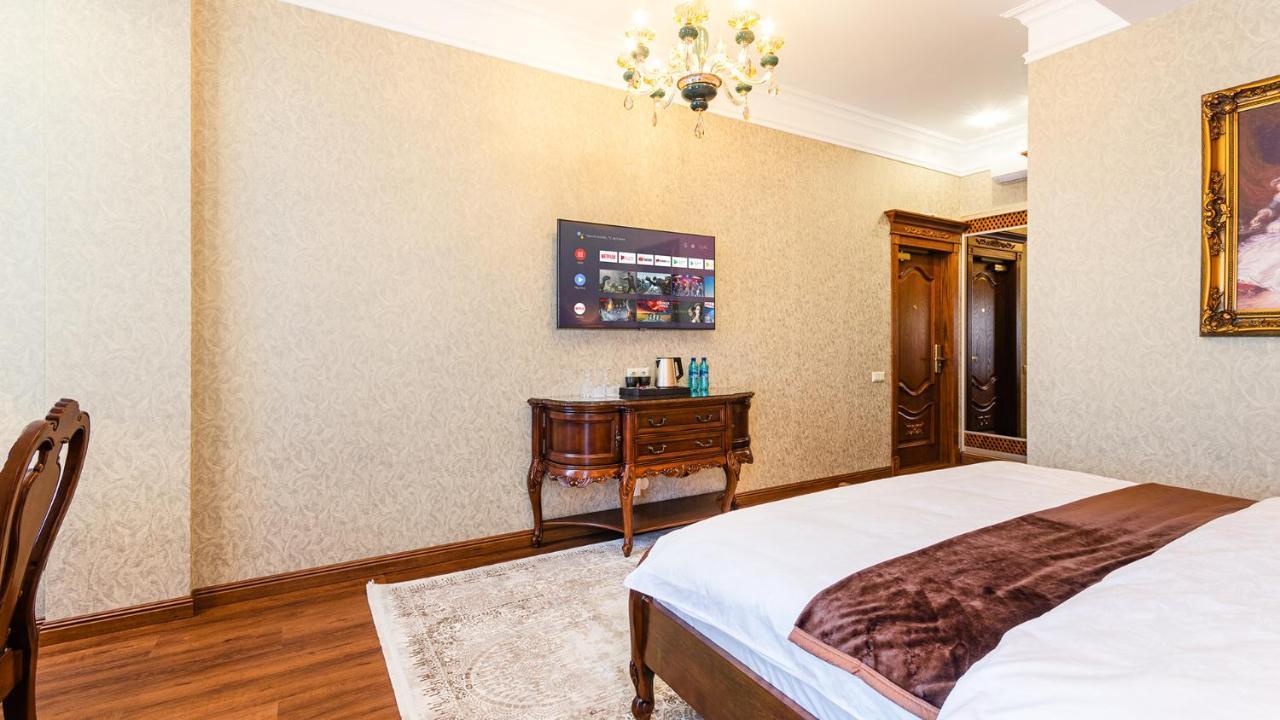 Gregory Boutique Hotel Kišiněv Exteriér fotografie A room at the hotel
